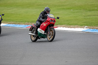 Vintage-motorcycle-club;eventdigitalimages;mallory-park;mallory-park-trackday-photographs;no-limits-trackdays;peter-wileman-photography;trackday-digital-images;trackday-photos;vmcc-festival-1000-bikes-photographs